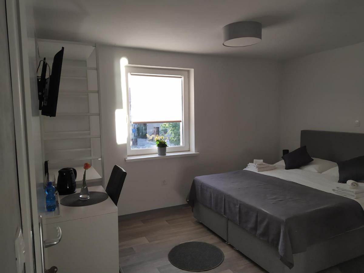 Apartment Trubarjeva33, Near Ljubljana, Free Parking Velike Lasce Kültér fotó