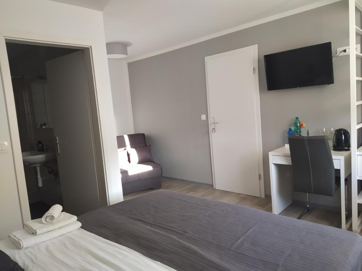 Apartment Trubarjeva33, Near Ljubljana, Free Parking Velike Lasce Kültér fotó